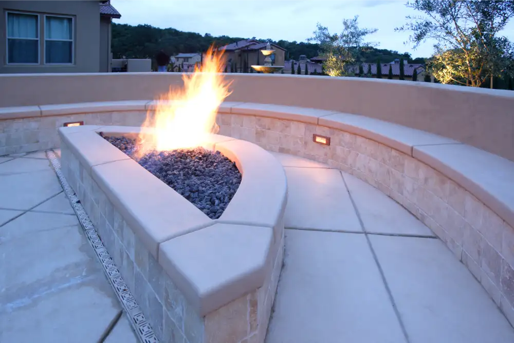 clean-modern-firepit
